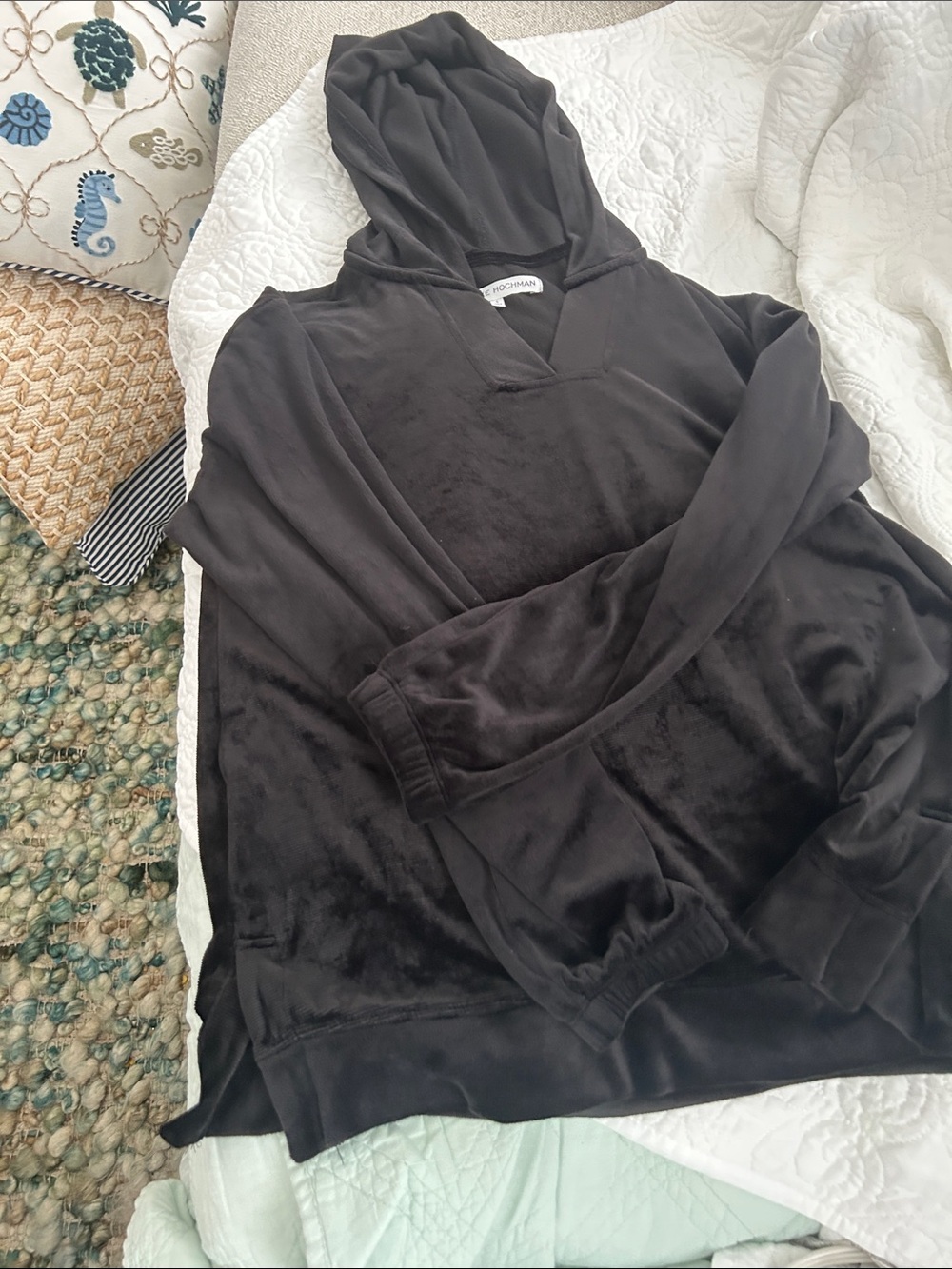 Black Velour Hooded Pullover Sweatshirt Carole Hochman light weight NEW